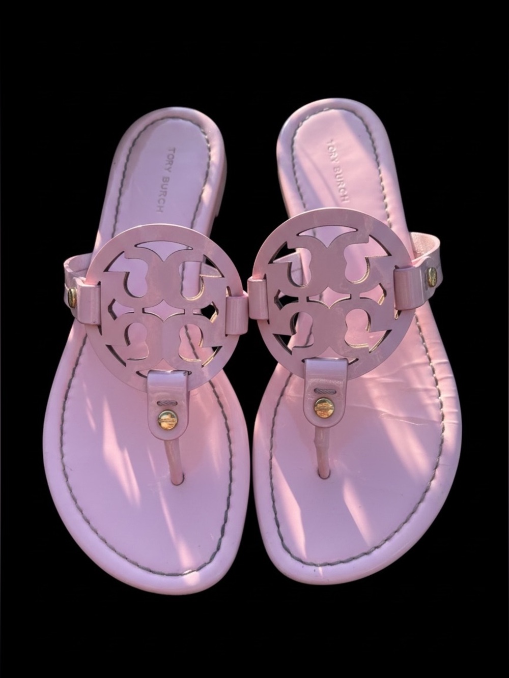 Tory Burch Miller Light Pink Glossy Patent Leather Logo Thong Sandals Size 7